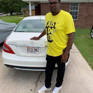 Meet your Posher, Larry